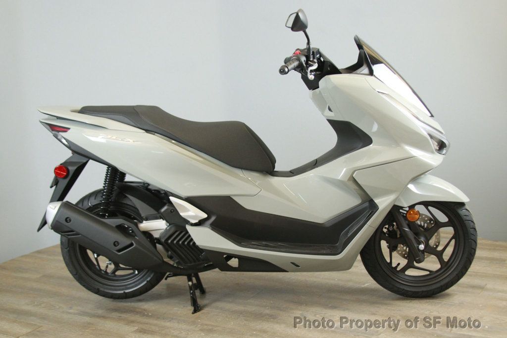 2025 Honda PCX In Stock Now! - 22918590 - 2