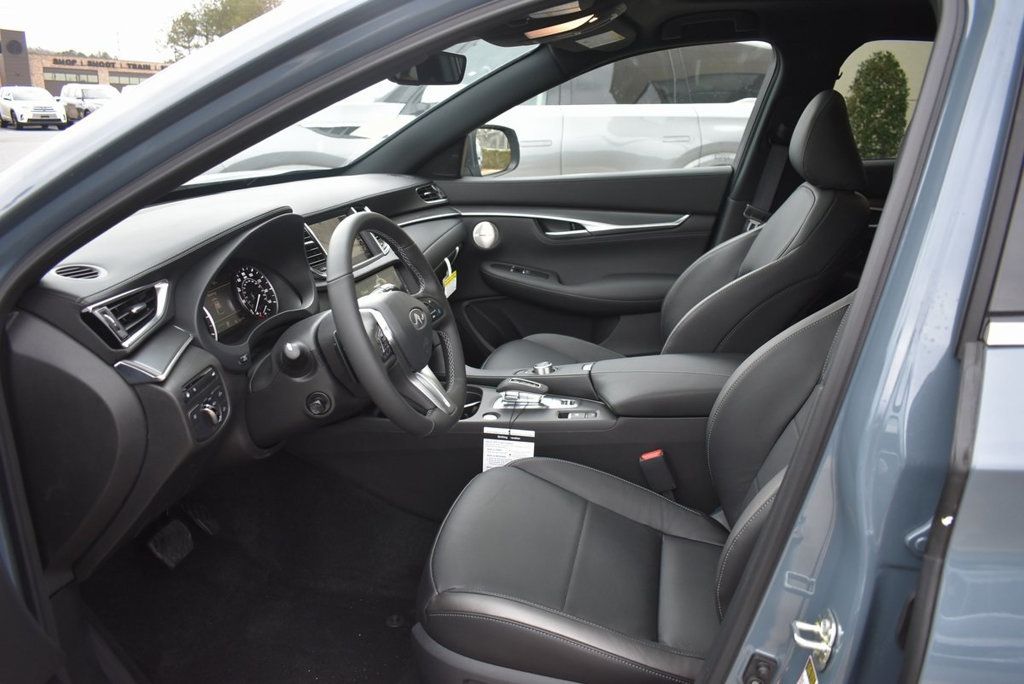 2025 Infiniti QX55 Essential photo 10