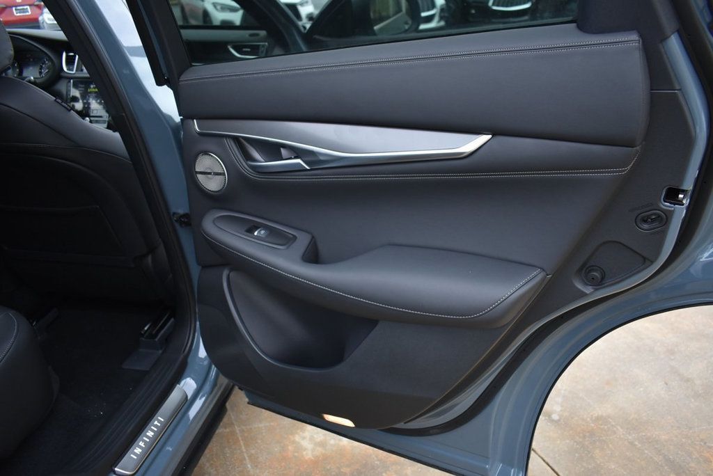 2025 Infiniti QX55 Essential photo 15