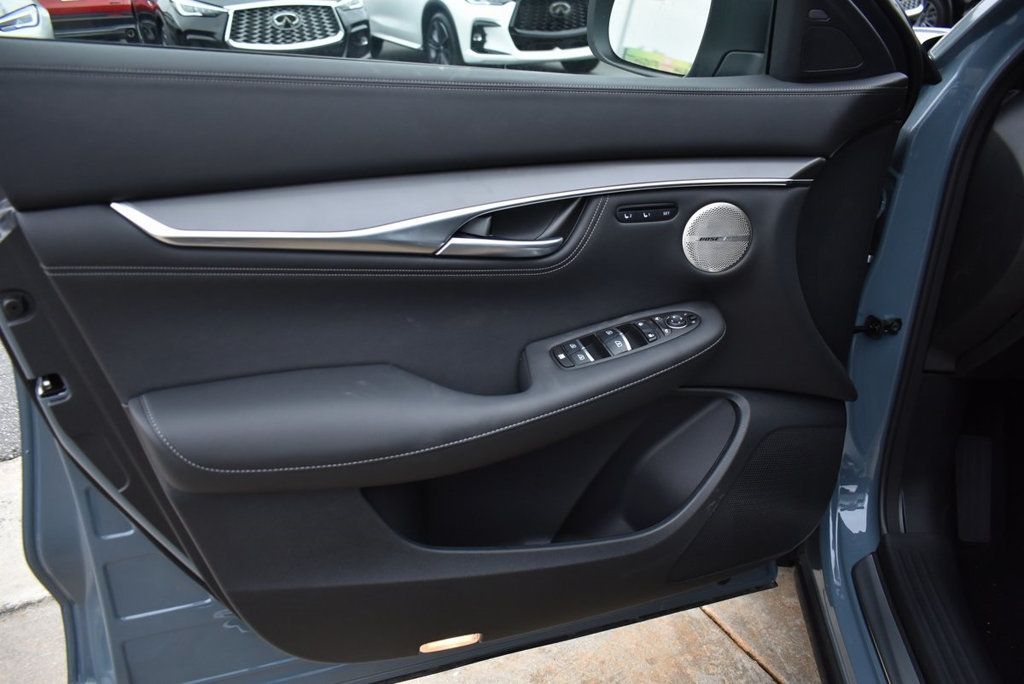 2025 Infiniti QX55 Essential photo 16