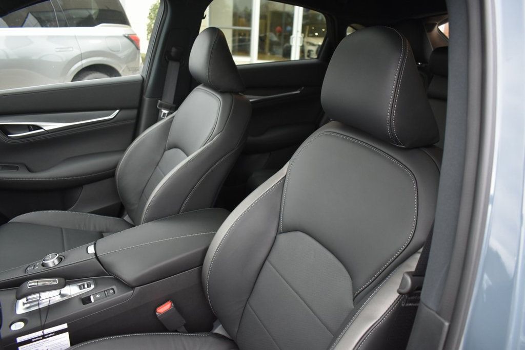 2025 Infiniti QX55 Essential photo 29