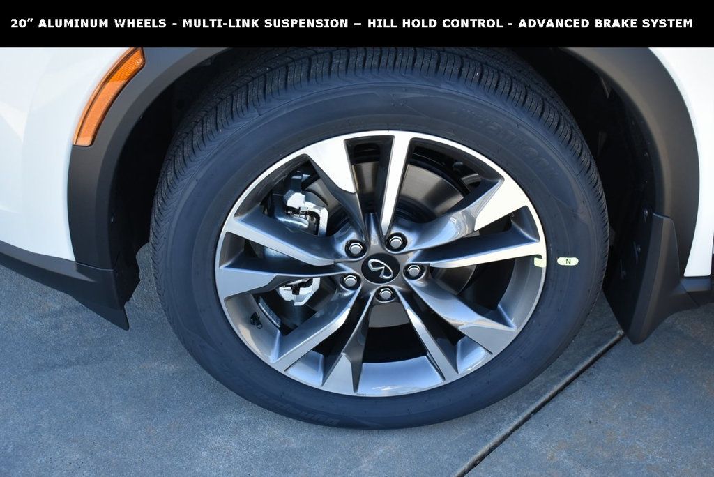 2025 Infiniti QX60 Luxe photo 3