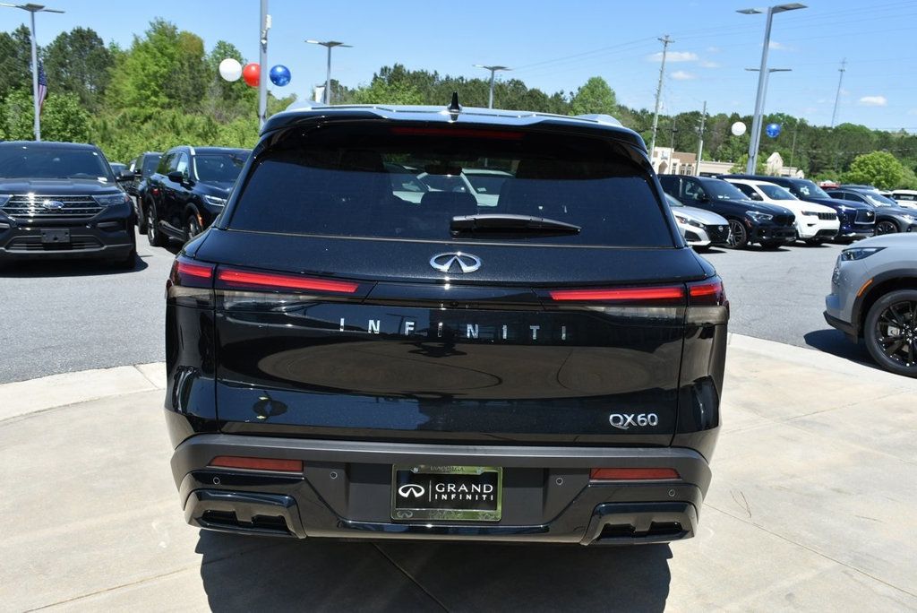 2025 Infiniti QX60 Luxe photo 13