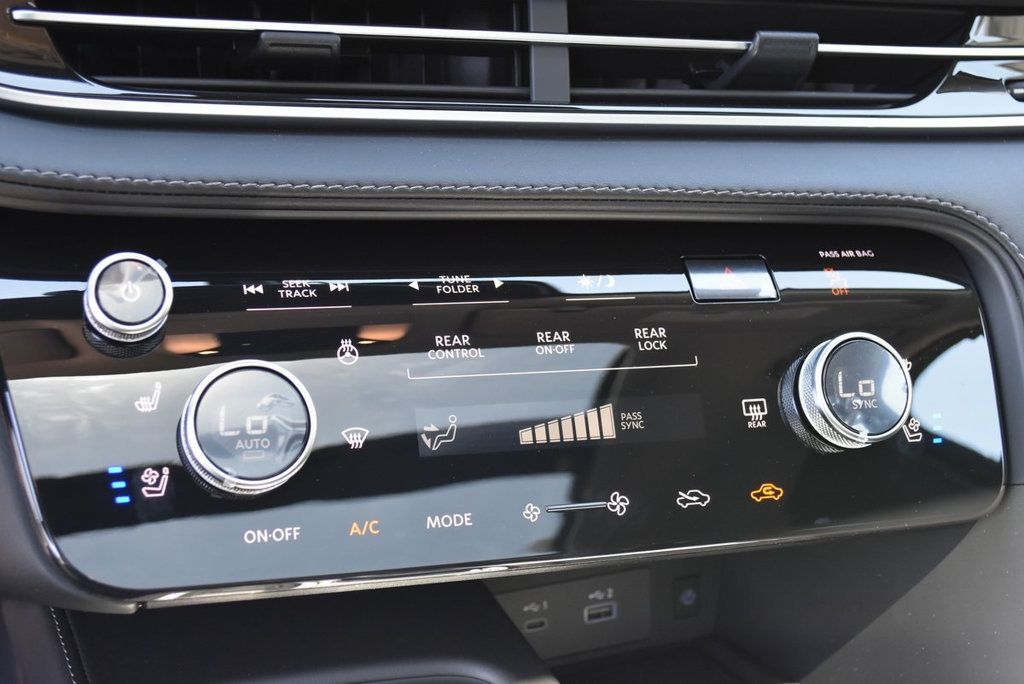 2025 Infiniti QX60 Luxe photo 25