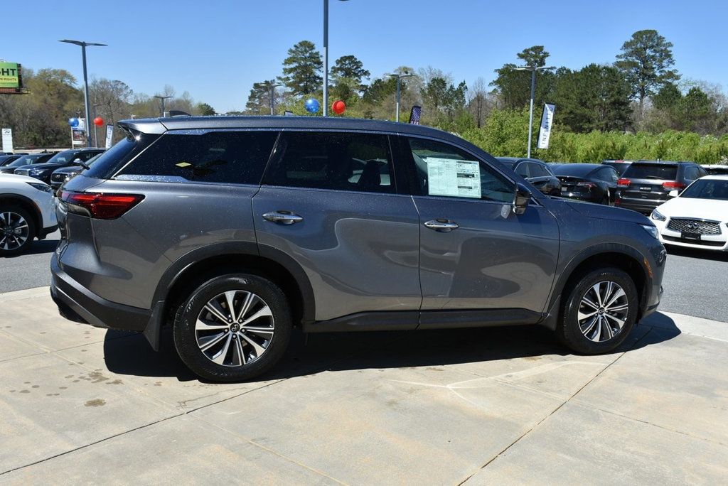 2025 Infiniti QX60 Pure photo 11