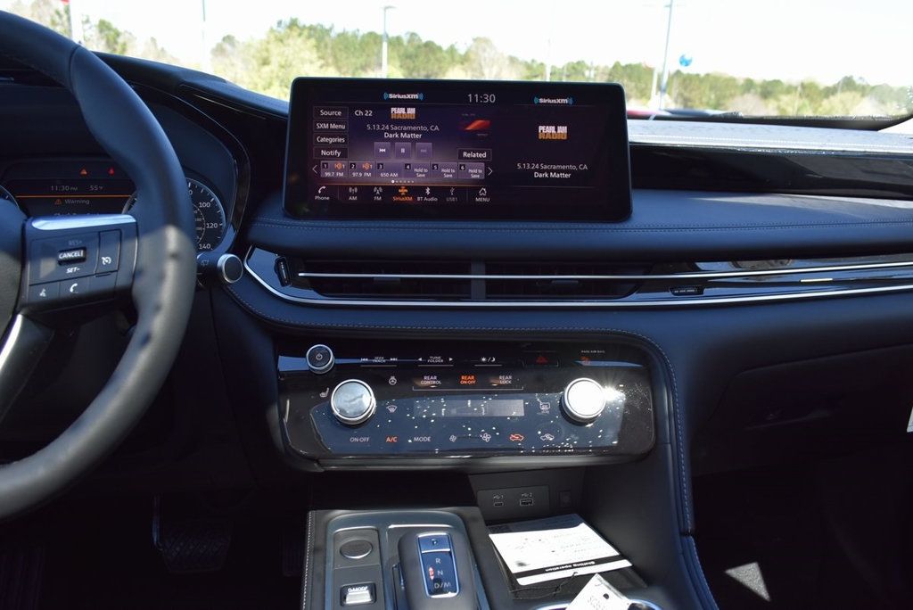 2025 Infiniti QX60 Pure photo 18