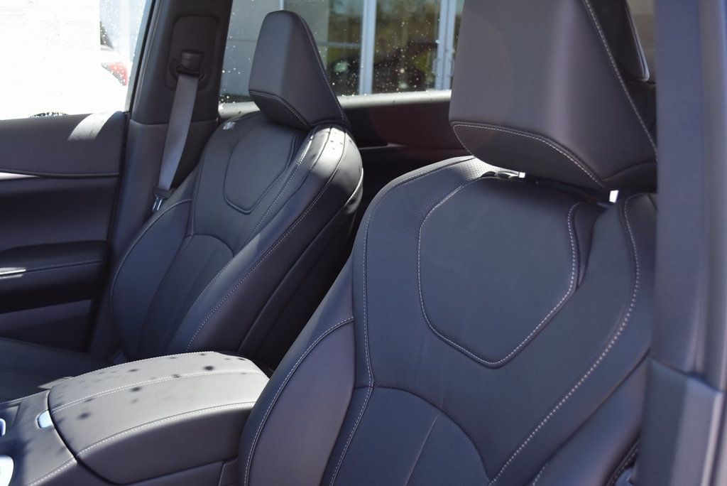 2025 Infiniti QX60 Pure photo 25