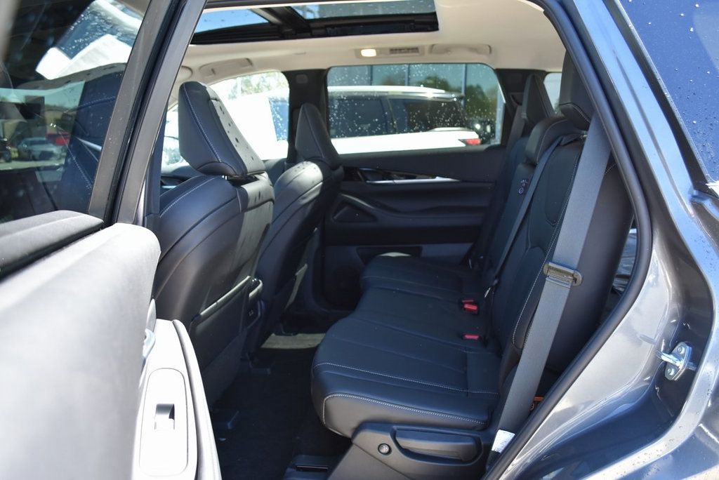 2025 Infiniti QX60 Pure photo 28