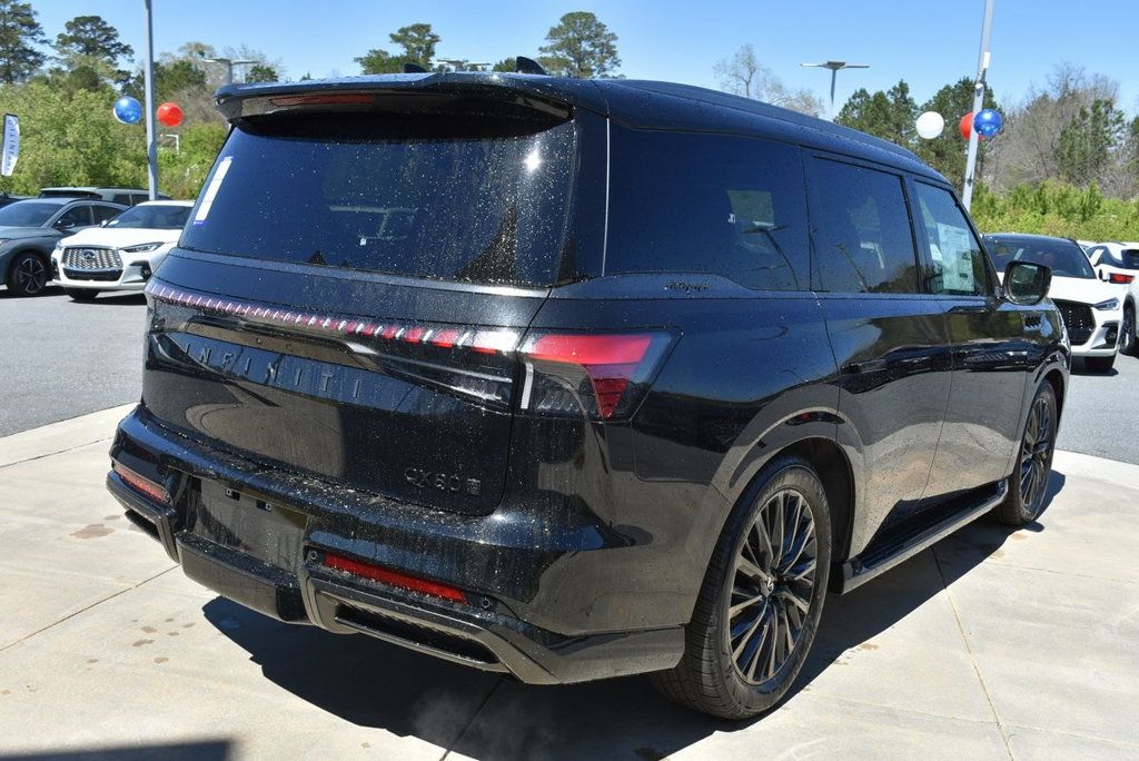 2025 Infiniti QX80 photo 11