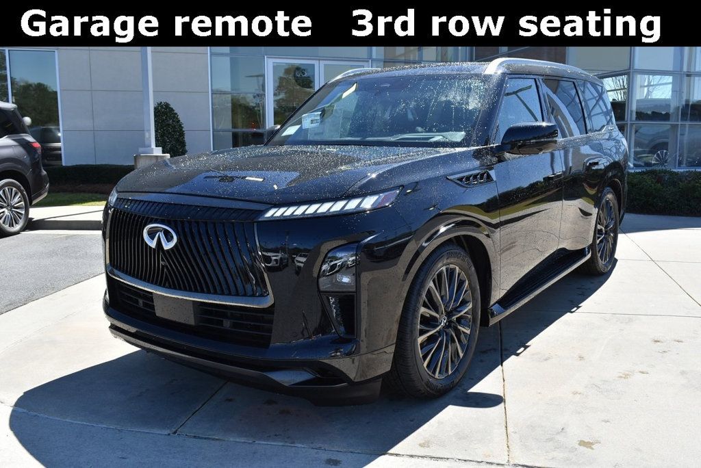 2025 Infiniti QX80 photo 3