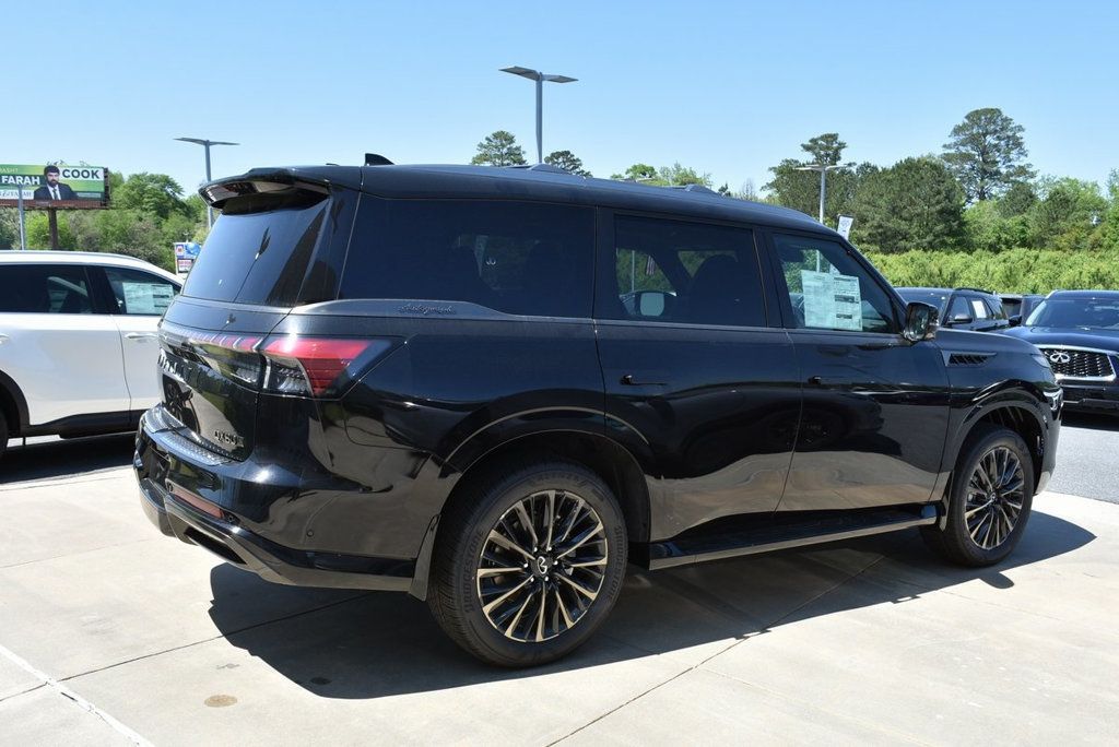 2025 Infiniti QX80 photo 10