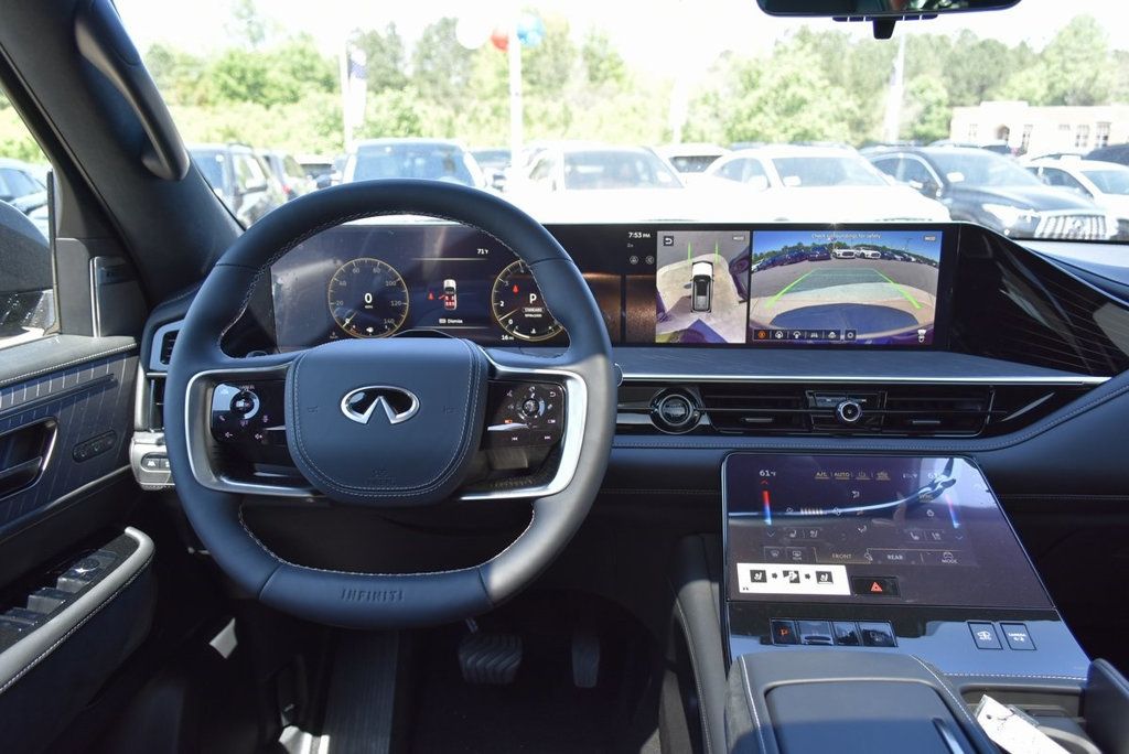 2025 Infiniti QX80 photo 16