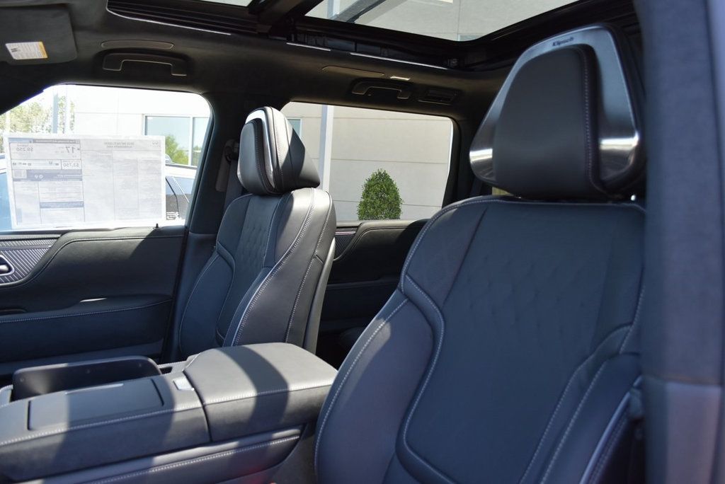 2025 Infiniti QX80 photo 28