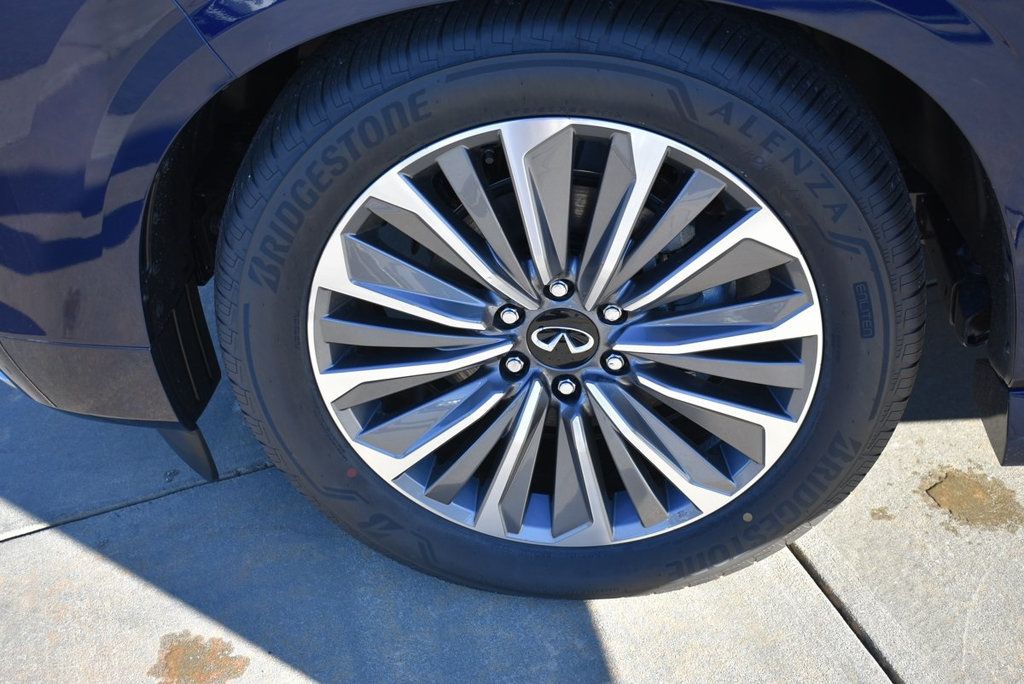 2025 Infiniti QX80 Luxe photo 37