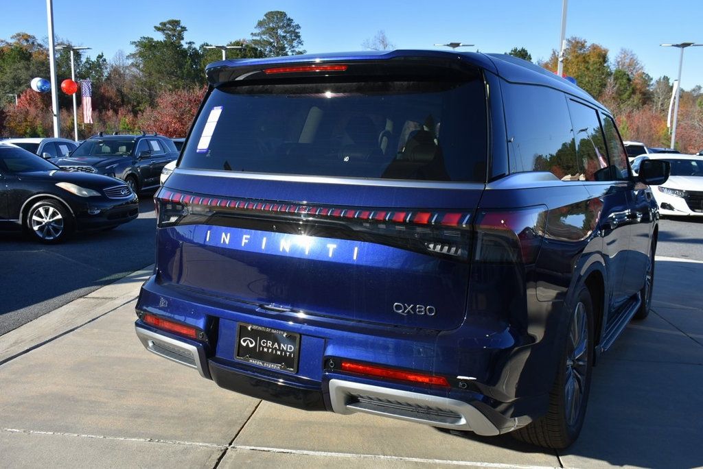 2025 Infiniti QX80 Luxe photo 5