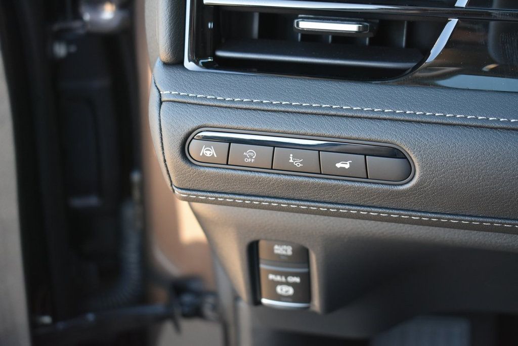 2025 Infiniti QX80 Luxe photo 23