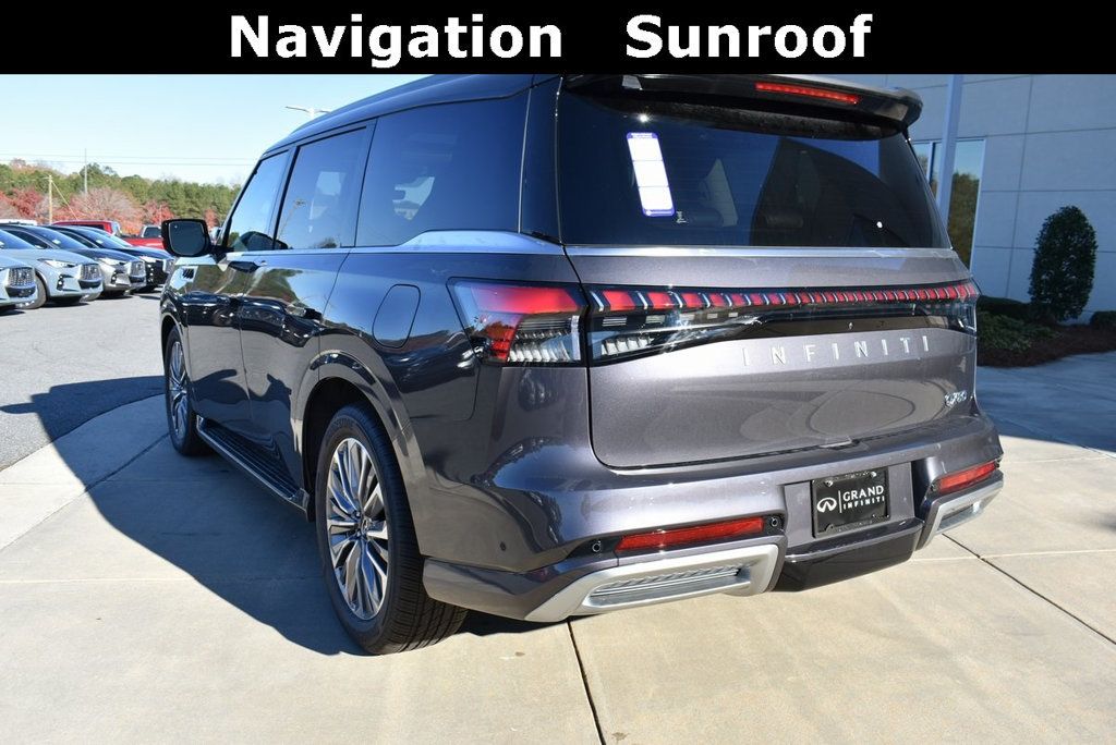 2025 Infiniti QX80 Luxe photo 3