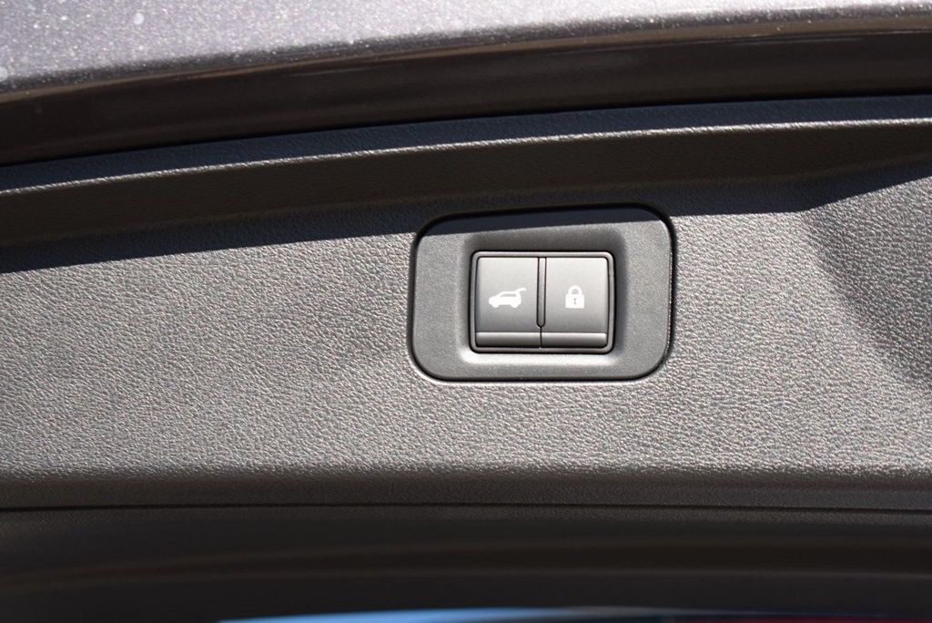 2025 Infiniti QX80 Luxe photo 35