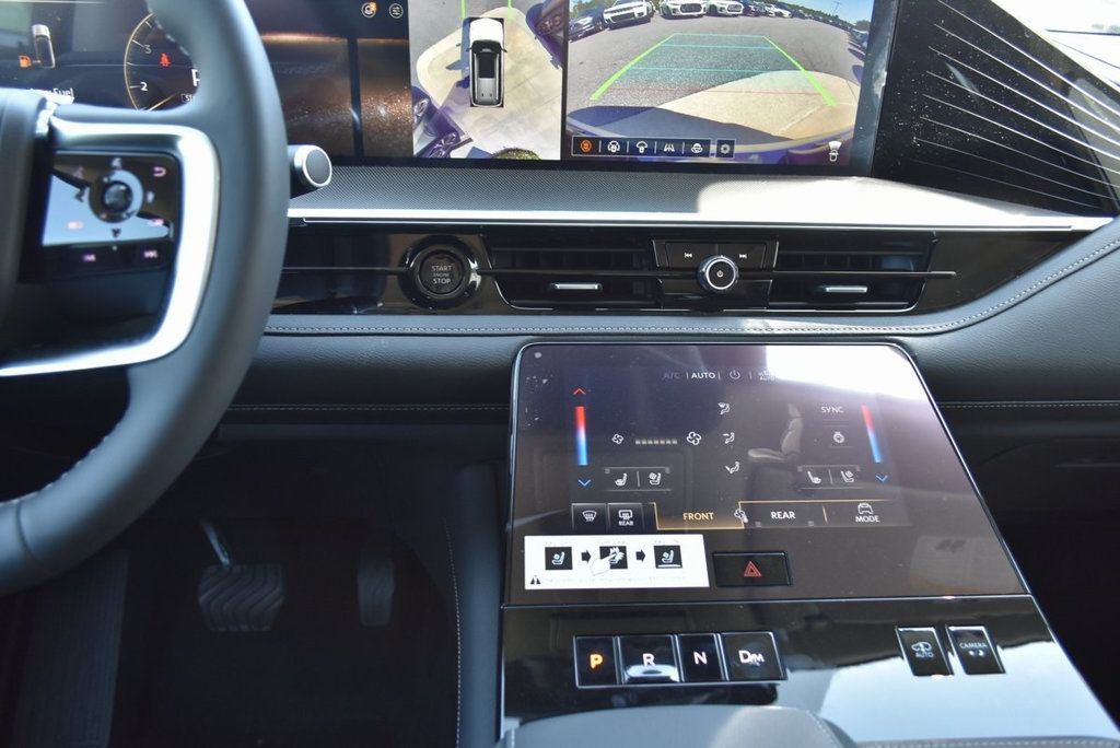 2025 Infiniti QX80 Luxe photo 18