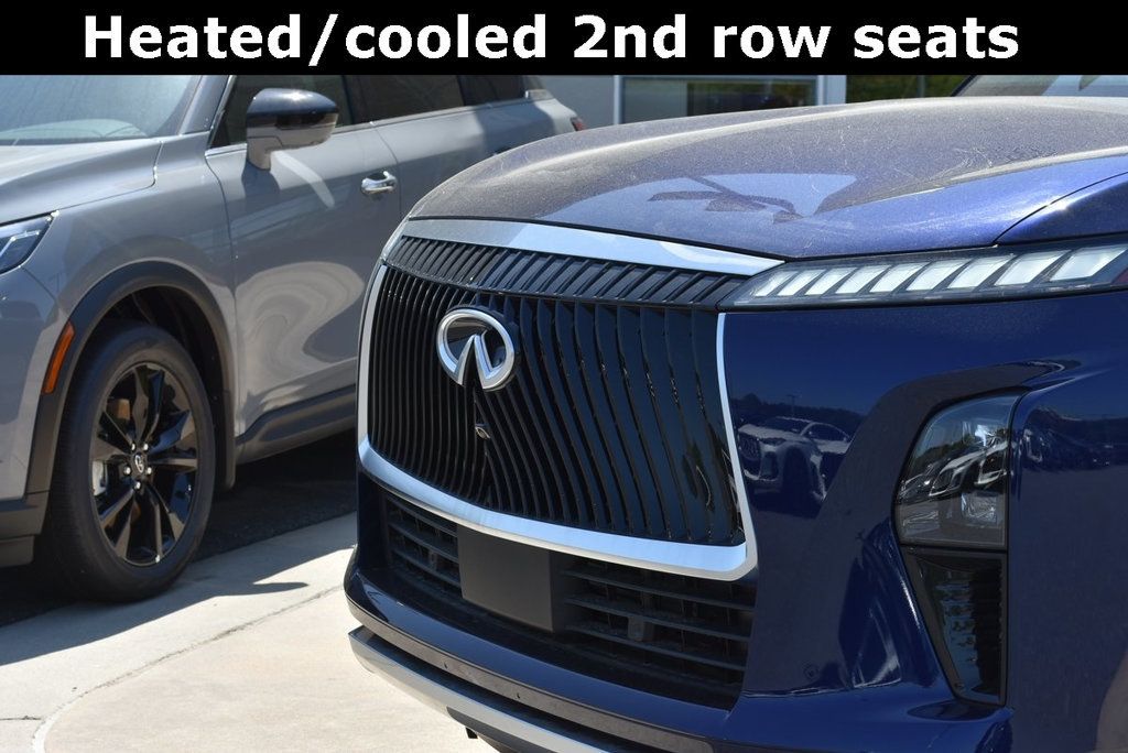 2025 Infiniti QX80 Luxe photo 2