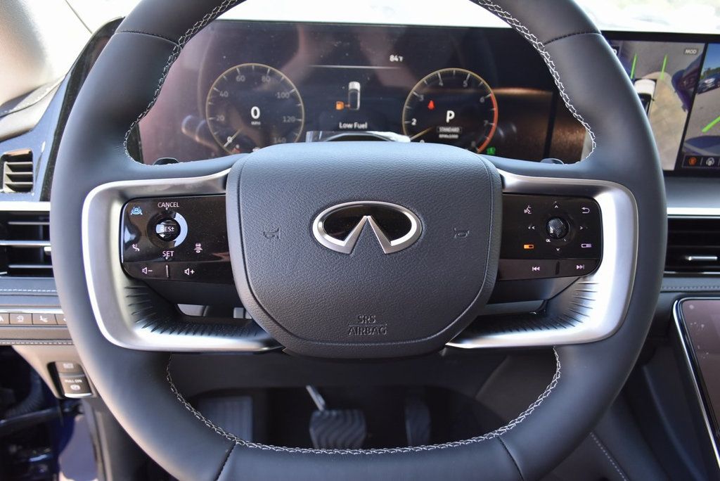 2025 Infiniti QX80 Luxe photo 21