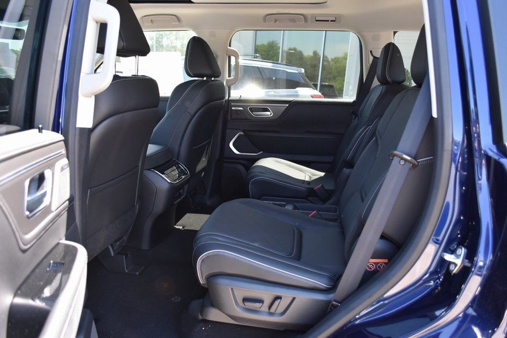 2025 Infiniti QX80 Luxe photo 30