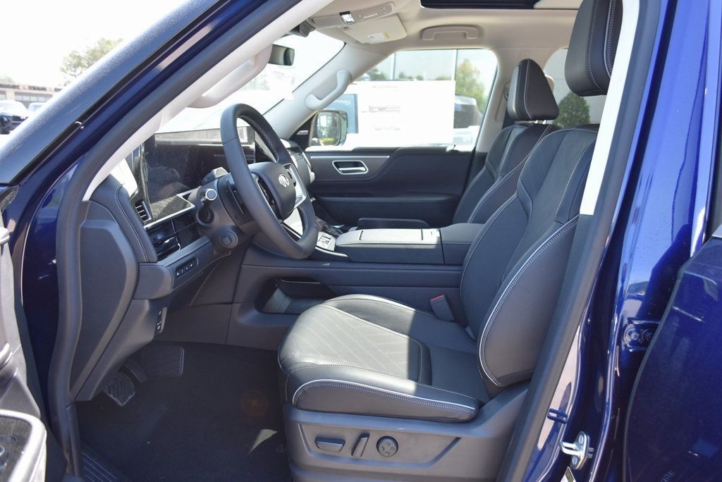 2025 Infiniti QX80 Luxe photo 31