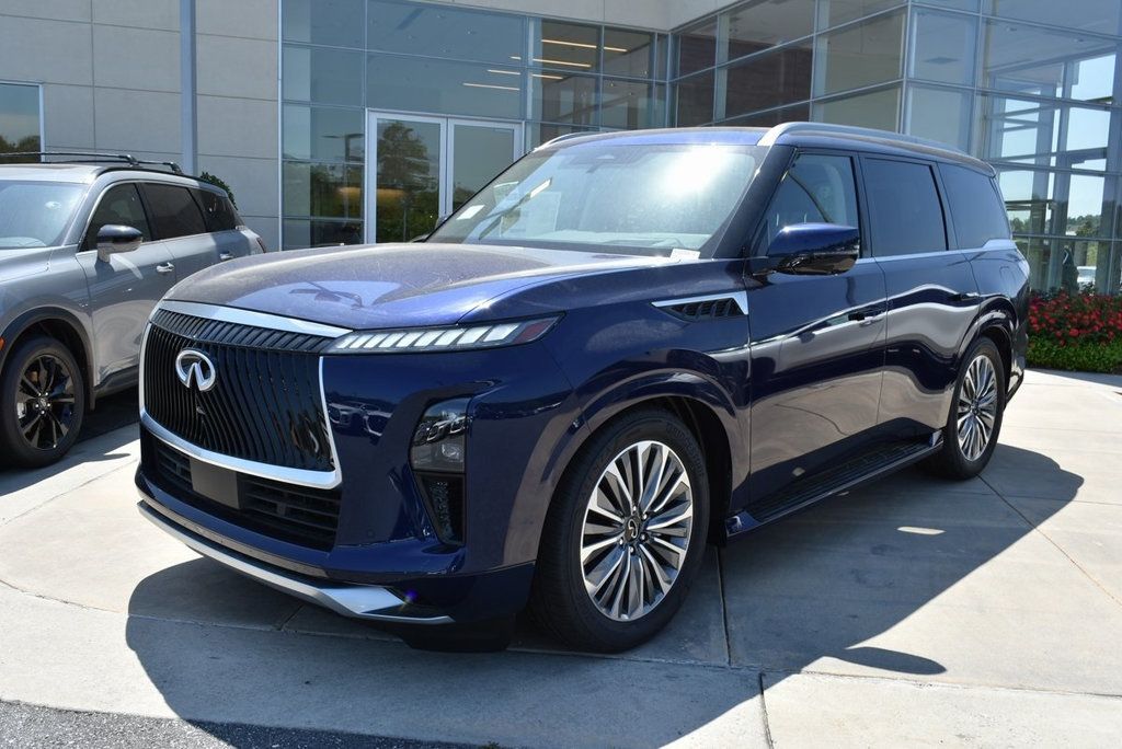 2025 Infiniti QX80 Luxe photo 6
