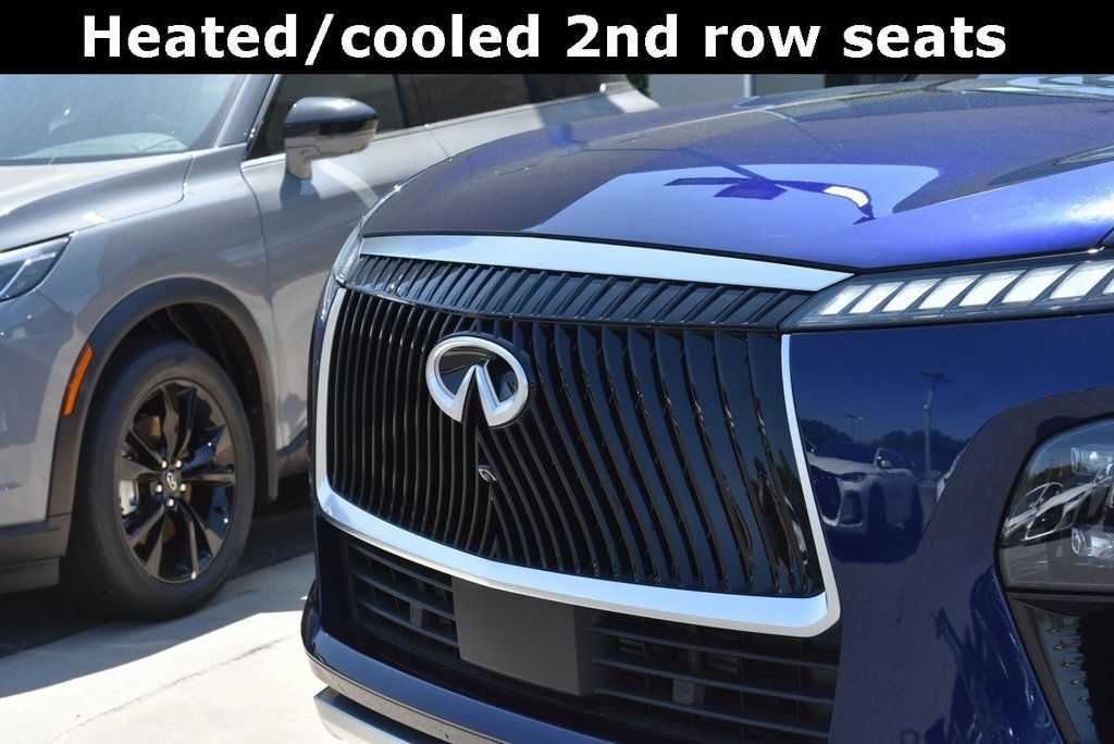 2025 Infiniti QX80 Luxe photo 2
