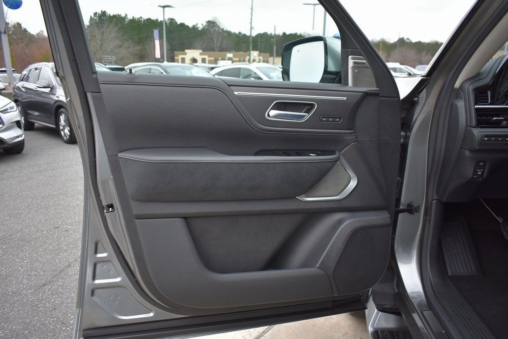 2025 Infiniti QX80 Sensory photo 14