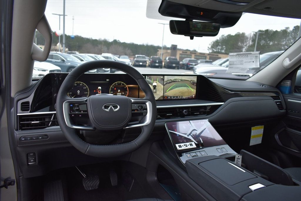 2025 Infiniti QX80 Sensory photo 16