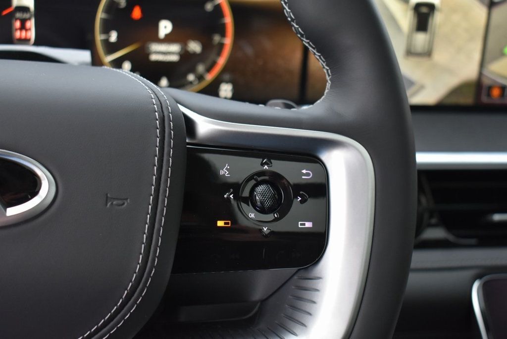 2025 Infiniti QX80 Sensory photo 20