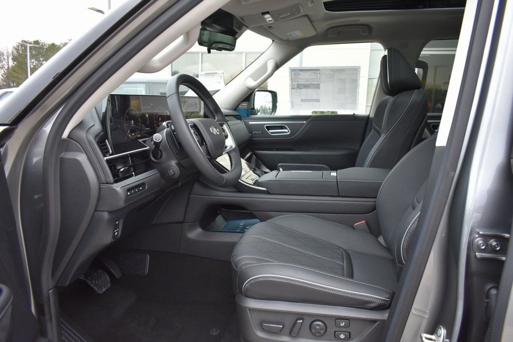 2025 Infiniti QX80 Sensory photo 8