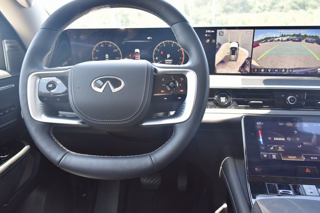 2025 Infiniti QX80 Sensory photo 17