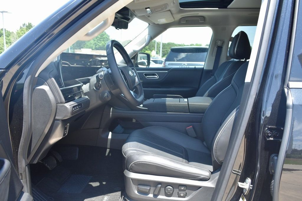 2025 Infiniti QX80 Sensory photo 31