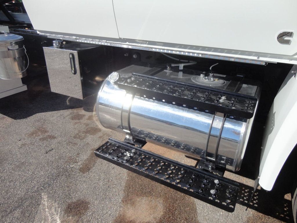 2025 International MV607 Extended Cab w/ 22ft Jerr-Dan Custom StepSide Classic Car Carrier - 21668675 - 14