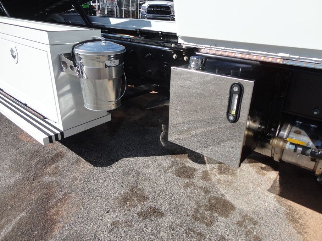 2025 International MV607 Extended Cab w/ 22ft Jerr-Dan Custom StepSide Classic Car Carrier - 21668675 - 21