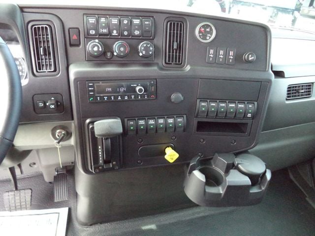 2025 International MV607 Extended Cab w/ JerrDan MPL60 Wrecker 12 Ton Recovery Boom Underlift - 22875839 - 33