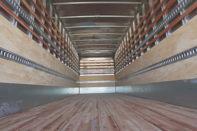 2025 Isuzu FTR (26ft Box w/ ICC Bumper) - 22678590 - 10