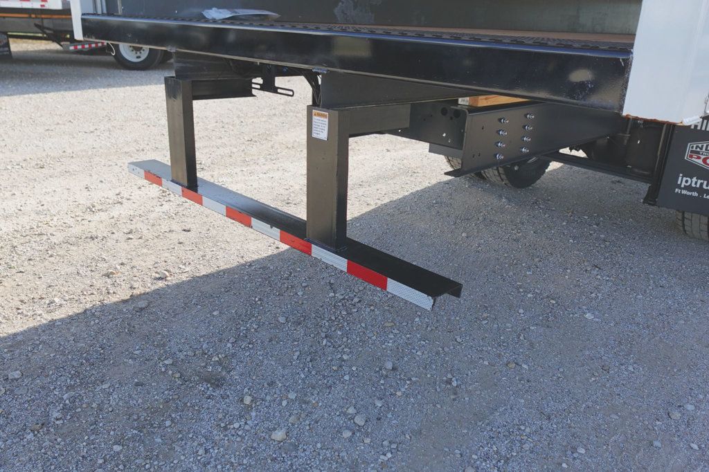 2025 Isuzu FTR (26ft Box w/ ICC Bumper) - 22678590 - 11