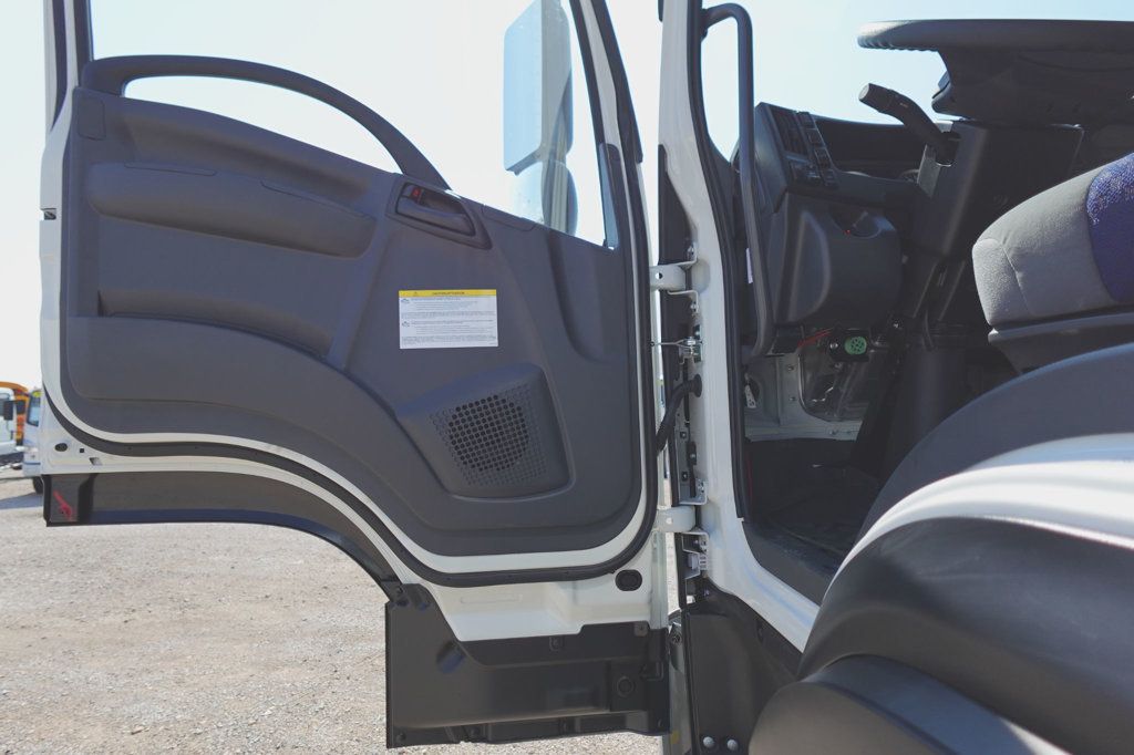 2025 Isuzu FTR (26ft Box with Lift Gate) - 22548842 - 19