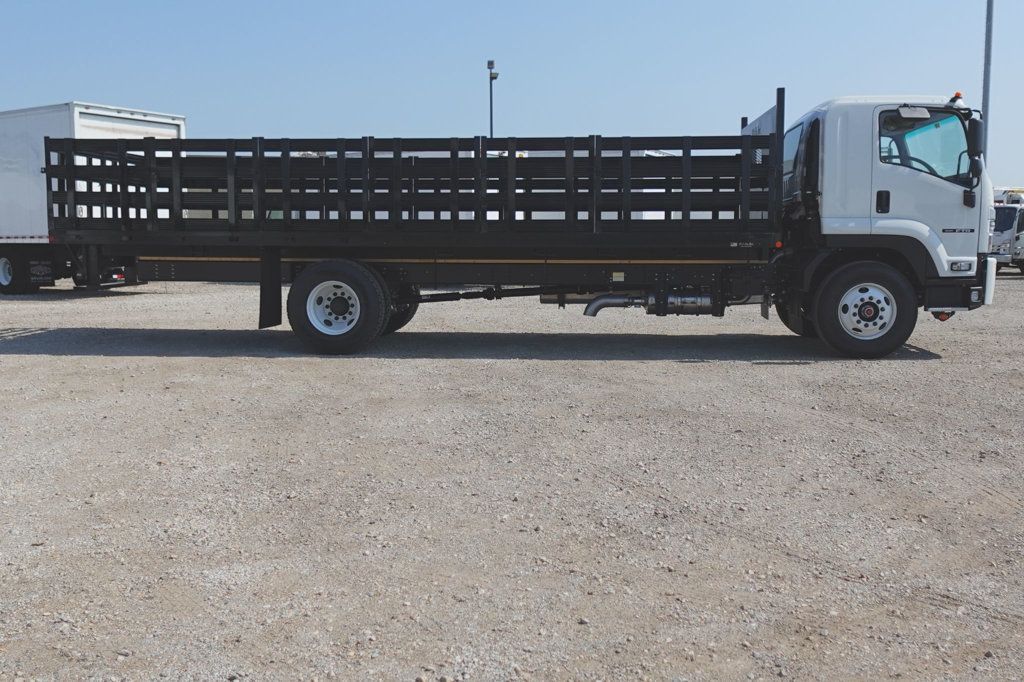 2025 Isuzu FTR (26ft Stake Bed Truck w/ ICC Bumper) - 22562529 - 6