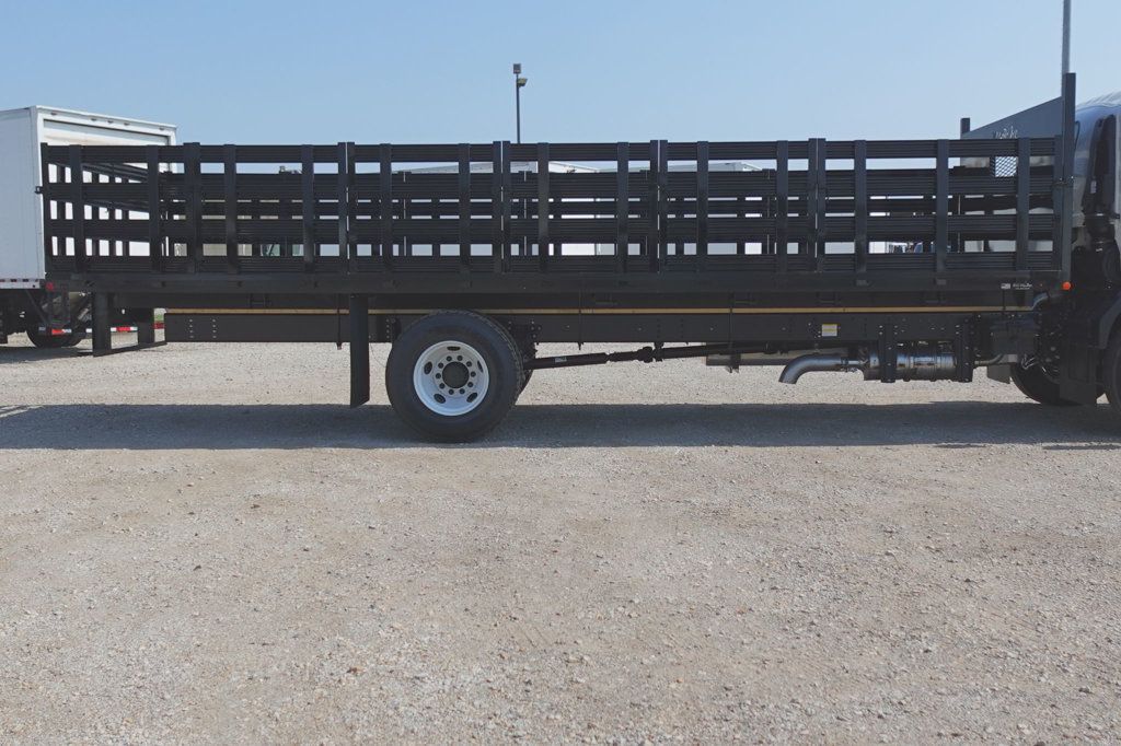 2025 Isuzu FTR (26ft Stake Bed Truck w/ ICC Bumper) - 22562529 - 7