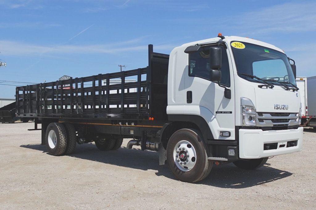 2025 Isuzu FTR (26ft Stake Bed Truck w/ ICC Bumper) - 22574342 - 0