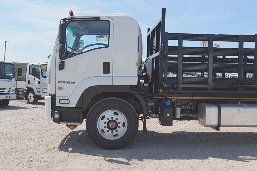 2025 Isuzu FTR (26ft Stake Bed Truck w/ ICC Bumper) - 22574342 - 5