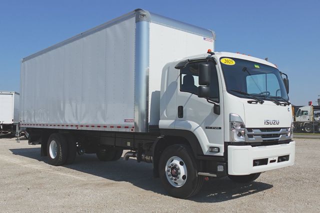 2025 Isuzu FVR (26ft Box w/ Lift Gate) - 22940989 - 0