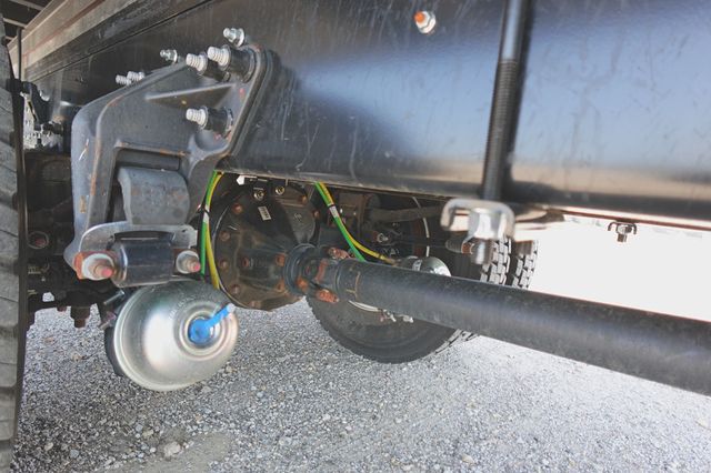 2025 Isuzu FVR (26ft Box w/ Lift Gate) - 22940989 - 17