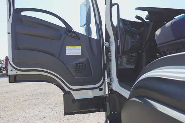 2025 Isuzu FVR (26ft Box w/ Lift Gate) - 22940989 - 19