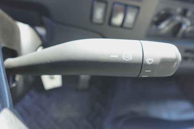 2025 Isuzu FVR (26ft Box w/ Lift Gate) - 22940989 - 33