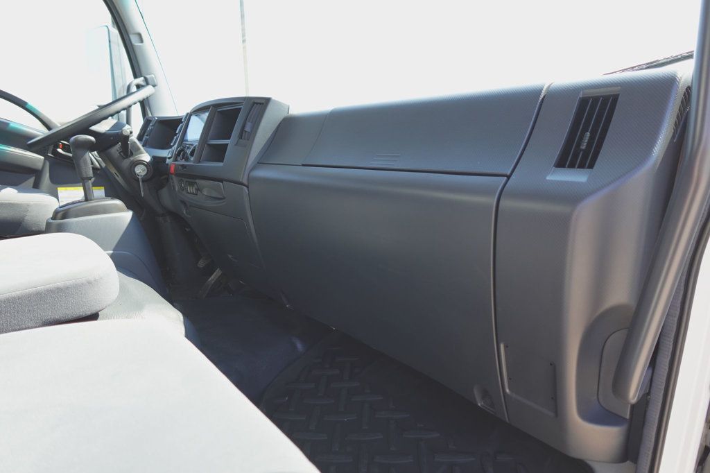 2025 Isuzu FVR (26ft Box w/ Lift Gate) - 22940989 - 40